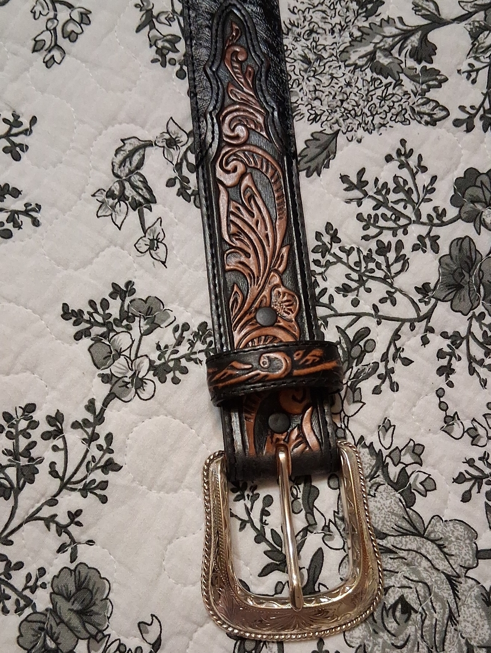 Tony Lama Vintage  Men's Embossed Black and Brown Leather Belt - Picture 11 of 13